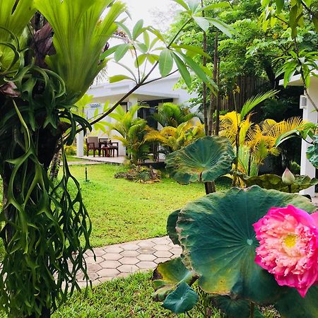 Sahaa Beach Resort Sihanoukville Bagian luar foto
