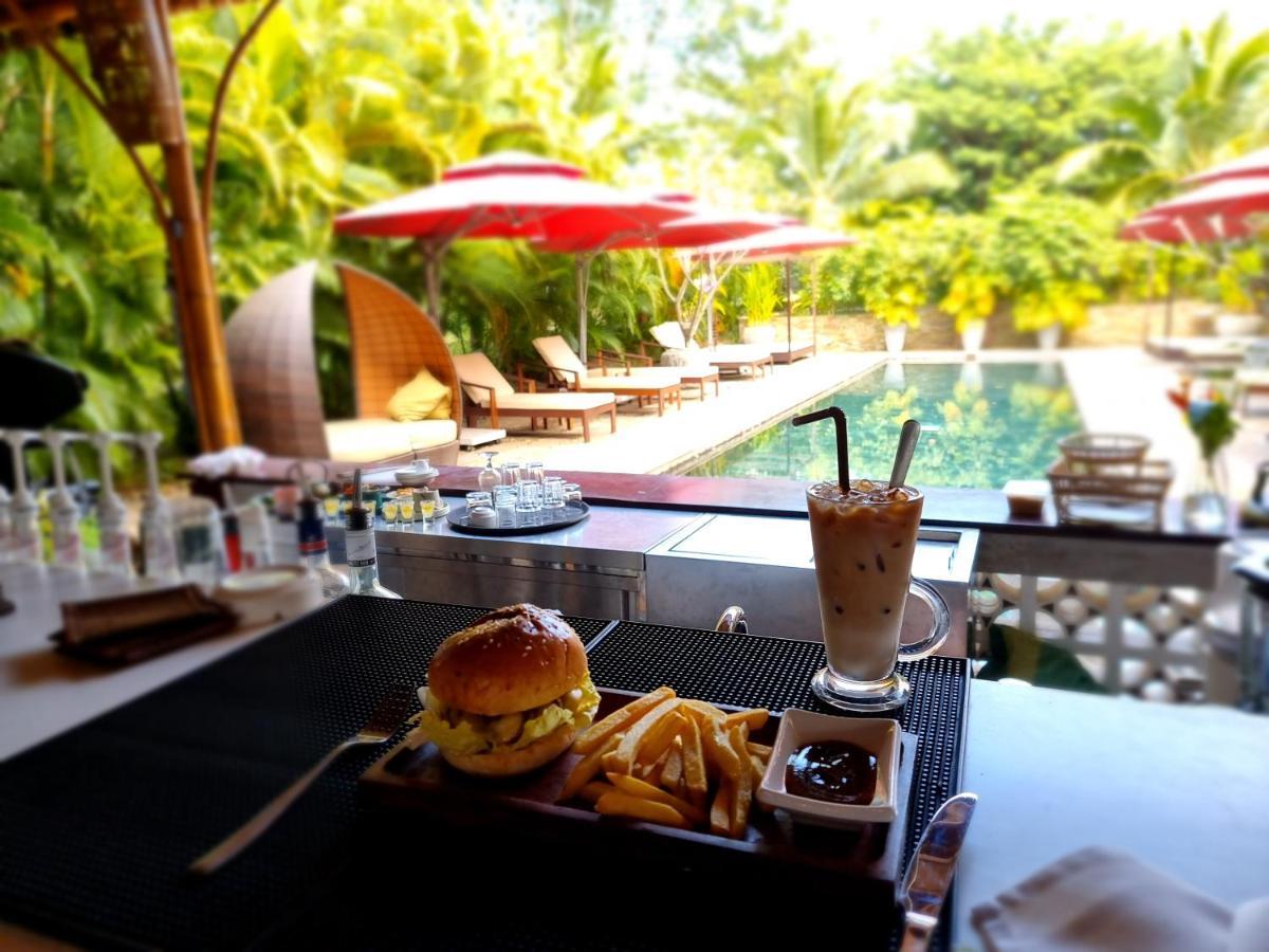 Sahaa Beach Resort Sihanoukville Bagian luar foto
