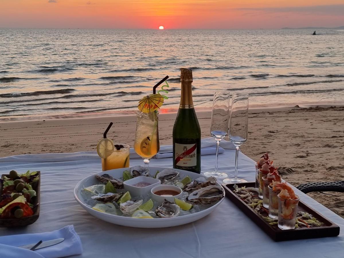 Sahaa Beach Resort Sihanoukville Bagian luar foto