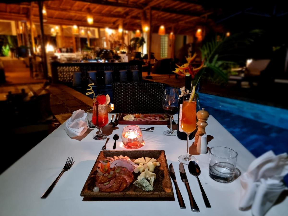 Sahaa Beach Resort Sihanoukville Bagian luar foto