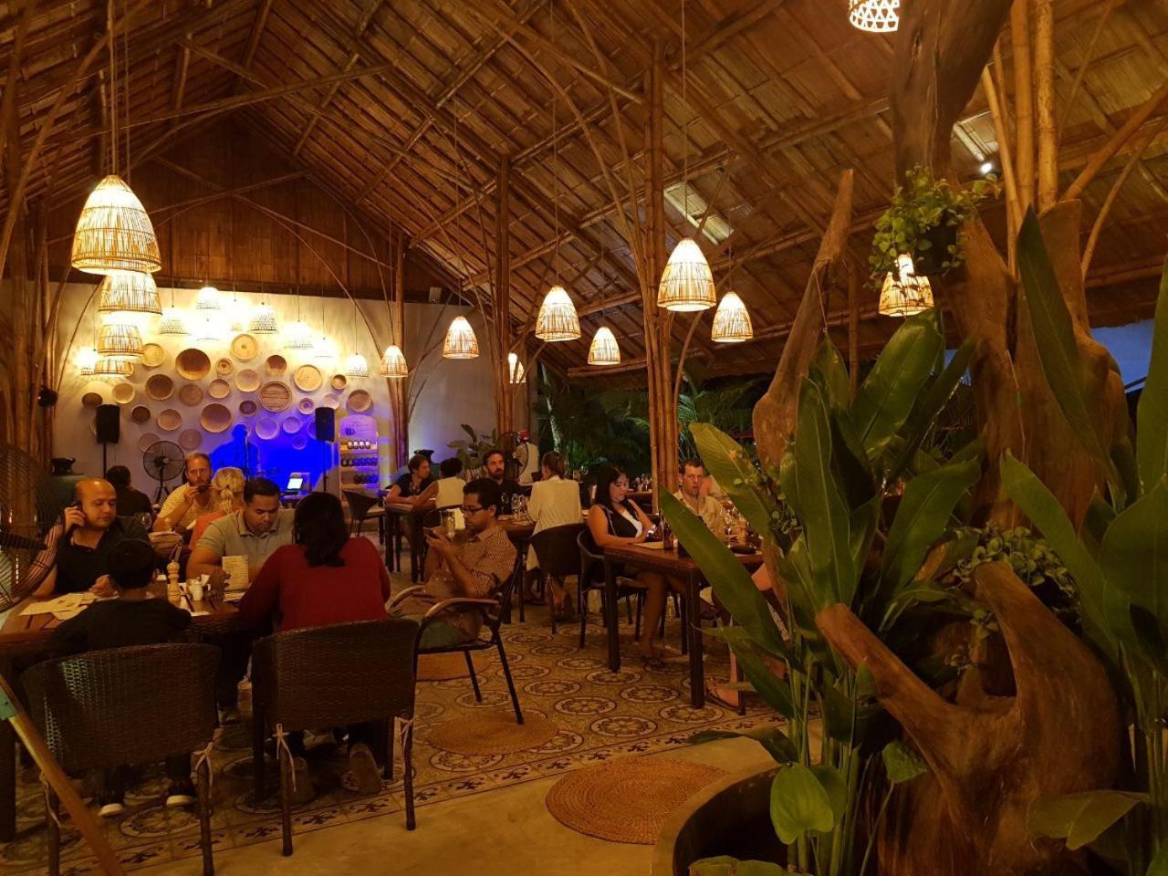 Sahaa Beach Resort Sihanoukville Bagian luar foto